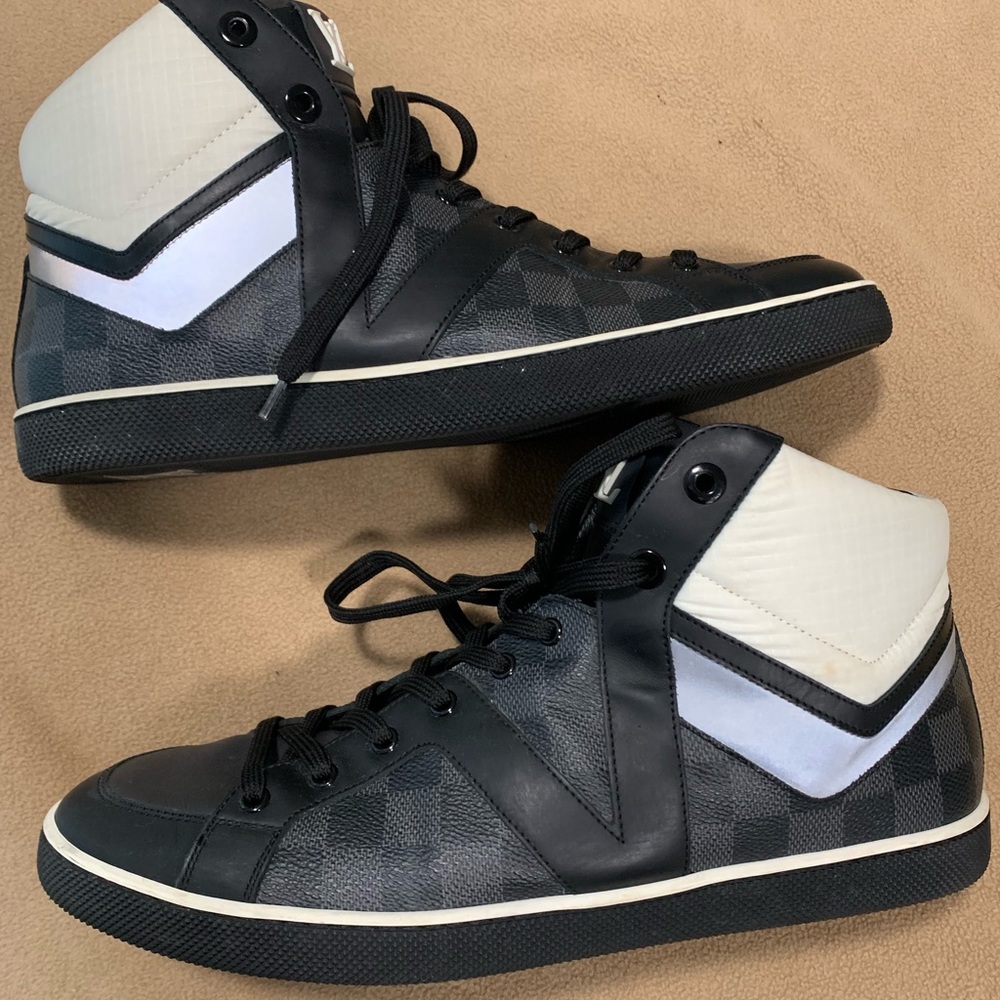 Mens Louis Vuitton Sneakers